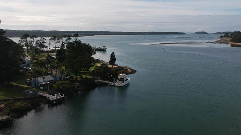 Waterfront Cottages - Accommodation 4U 2