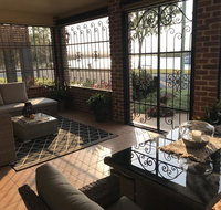 Waterfront Family House - Accommodation 4U