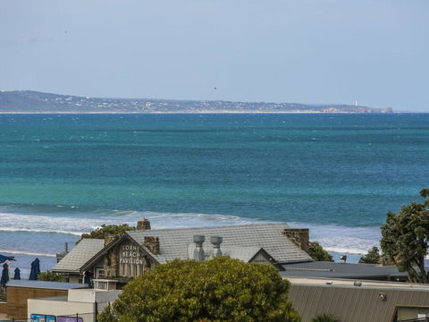 WATERFRONT THREE- In The Heart Of Lorne - Accommodation 4U 3