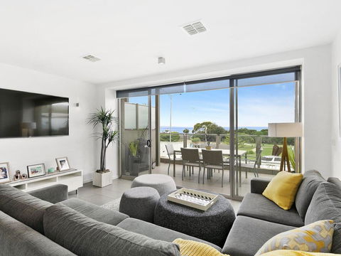 WATERFRONT TWO - Position Perfect , , , NEW LISTING 2019, , ,  - Accommodation 4U 0