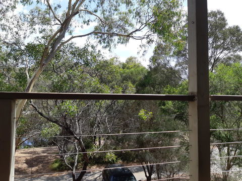 Elevated Holiday House Overlooks Tranquil Wetlands - Accommodation 4U 10