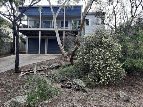 Elevated Holiday House Overlooks Tranquil Wetlands - Accommodation 4U 0