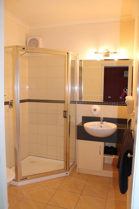 Rochester Motel - Accommodation 4U 6