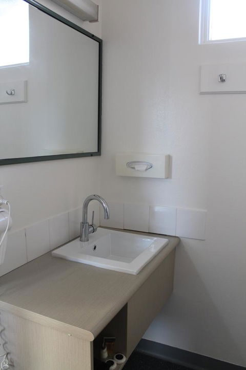 Rochester Motel - Accommodation 4U 22