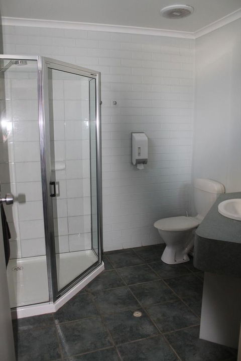 Rochester Motel - Accommodation 4U 17