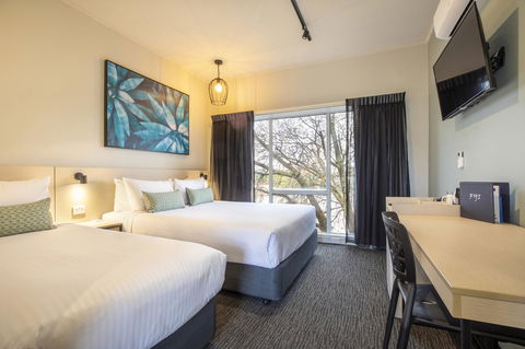 Nightcap At Excelsior Hotel - Accommodation 4U 2