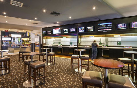 Nightcap At Excelsior Hotel - Accommodation 4U 29