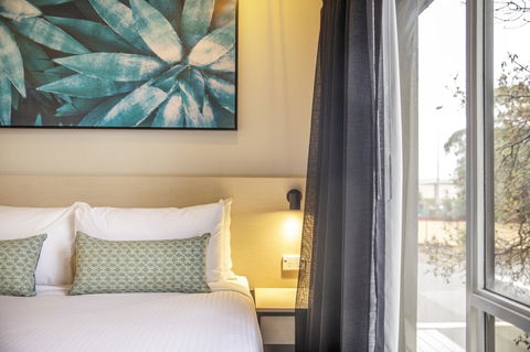 Nightcap At Excelsior Hotel - Accommodation 4U 14