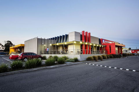Nightcap At Excelsior Hotel - Accommodation 4U 30