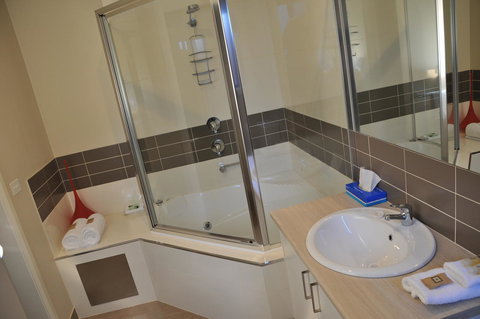 National Hotel Complex Bendigo - Accommodation 4U 22