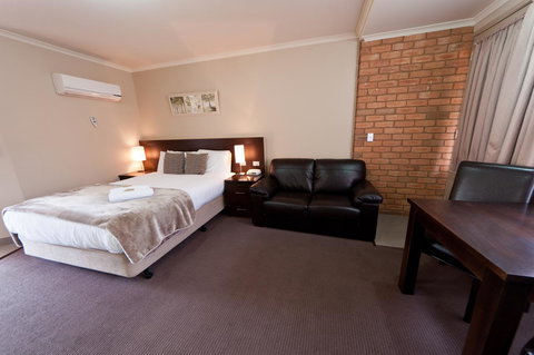 National Hotel Complex Bendigo - Accommodation 4U 11