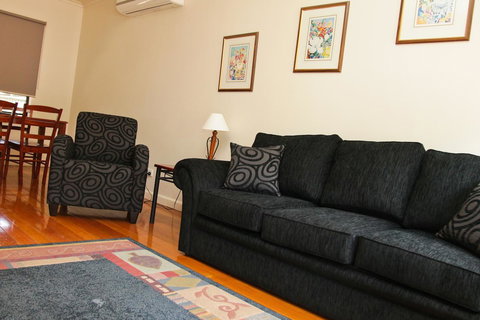 National Hotel Complex Bendigo - Accommodation 4U 19