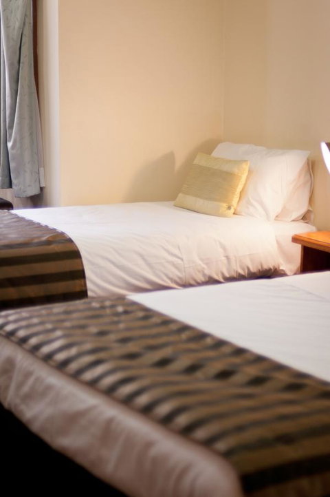 National Hotel Complex Bendigo - Accommodation 4U 6
