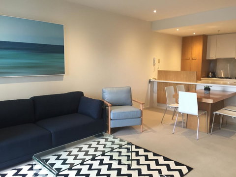 Harbour Escape Apartments Docklands - Accommodation 4U 7