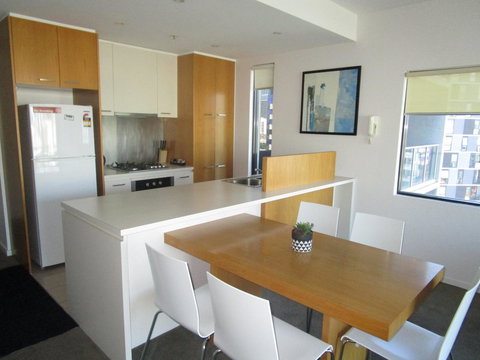 Harbour Escape Apartments Docklands - Accommodation 4U 9