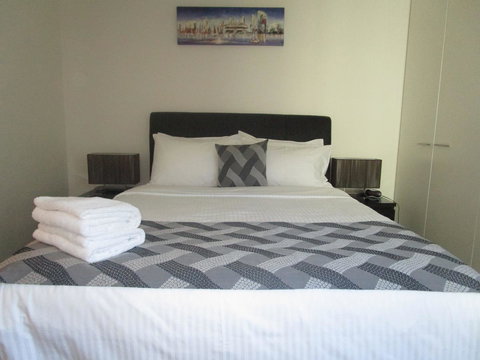Harbour Escape Apartments Docklands - Accommodation 4U 24