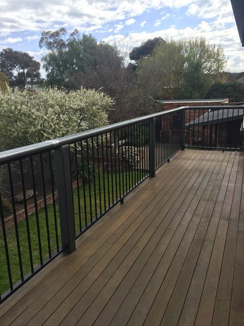 Bricks And Roses - Accommodation 4U 4