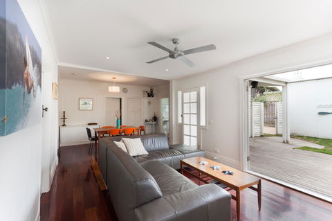 Sorrento Beach House - Perfect Spot And NEW Pool - Accommodation 4U 9