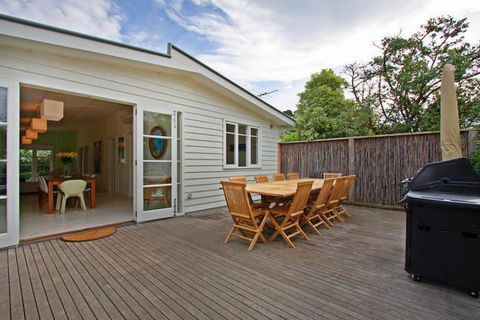 Sorrento Beach House - Perfect Spot And NEW Pool - Accommodation 4U 4