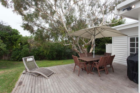Sorrento Beach House - Perfect Spot And NEW Pool - Accommodation 4U 1