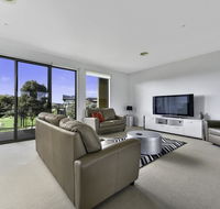 23 Coast Drive Torquay - Accommodation 4U