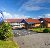 Blue Whale Motor Inn  Apartments - Accommodation 4U