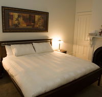 Sabina on Little Myers - Accommodation 4U