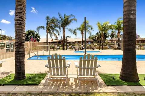 Lakeside Country Club - Accommodation 4U 3