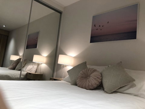 Clara Q Apartments - Accommodation 4U 2