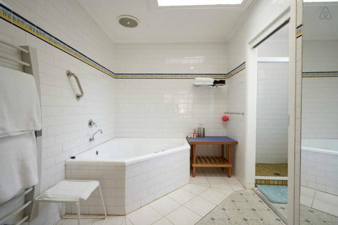 Cottages For Two - Accommodation 4U 14