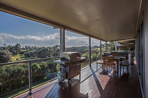 Saltwater Breeze Retreat - Accommodation 4U 25