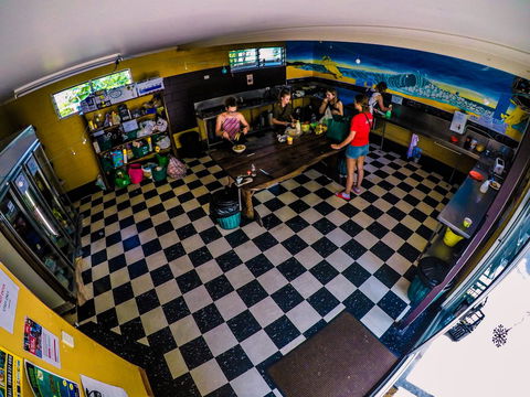 Cool Bananas Backpackers - Accommodation 4U 34