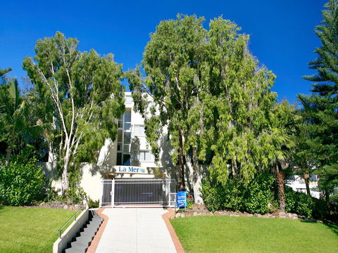 La Mer Sunshine Beachfront - Accommodation 4U 14