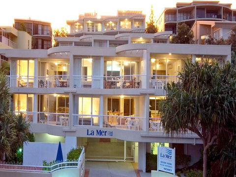 La Mer Sunshine Beachfront - Accommodation 4U 18