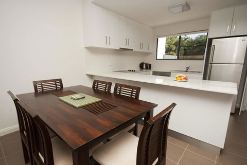 Woodville Beach Townhouse 6 - Accommodation 4U 7