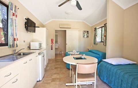 Captain Cook Holiday Village 1770 - Accommodation 4U 13