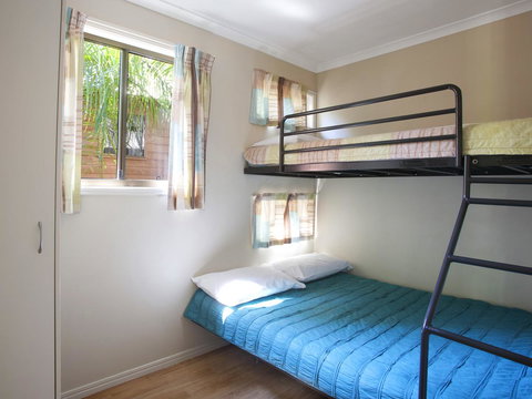 Captain Cook Holiday Village 1770 - Accommodation 4U 12