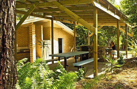 Captain Cook Holiday Village 1770 - Accommodation 4U 9