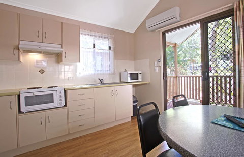Captain Cook Holiday Village 1770 - Accommodation 4U 17