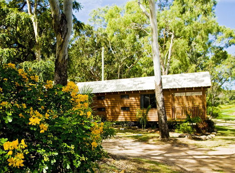 Captain Cook Holiday Village 1770 - Accommodation 4U 10