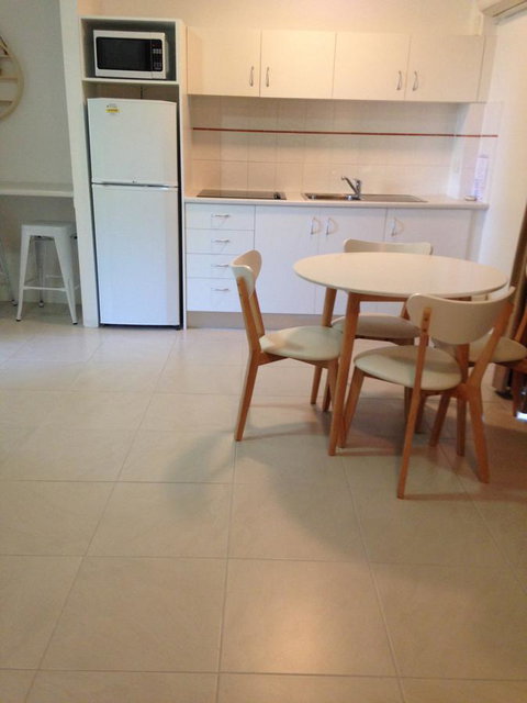 Chez Noosa Resort Motel - Accommodation 4U 30