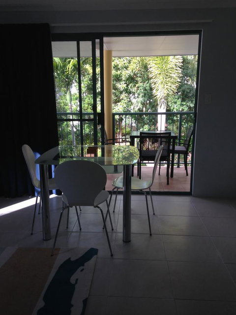 Chez Noosa Resort Motel - Accommodation 4U 21