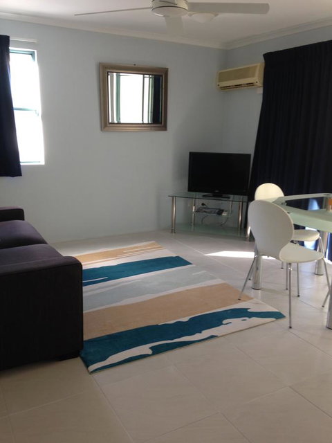 Chez Noosa Resort Motel - Accommodation 4U 23