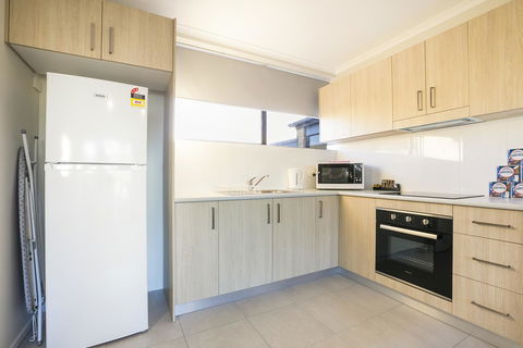 Nightcap At Kawana Waters Hotel - Accommodation 4U 42