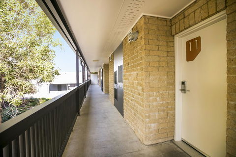Nightcap At Kawana Waters Hotel - Accommodation 4U 15