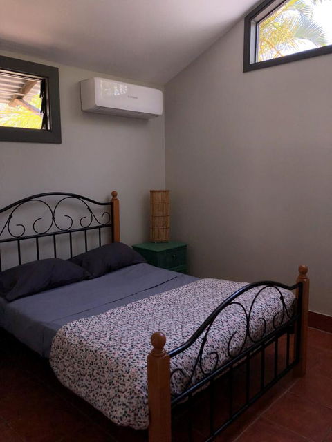 Backpackers At 1770 - Accommodation 4U 8