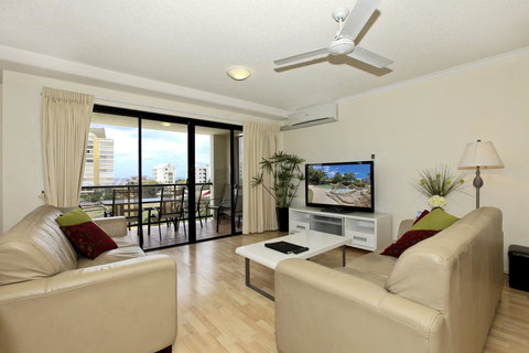 The Mirage Resort Alexandra Headland - Accommodation 4U 22