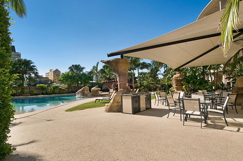 The Mirage Resort Alexandra Headland - Accommodation 4U 5