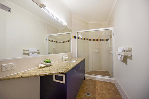 Whale Watch Ocean Beach Resort - Accommodation 4U 12