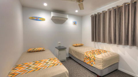 Alex Beach Cabins And Tourist Park - Accommodation 4U 10